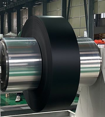Alliage 3004 bande d'aluminium couverte de couleur noire bobine d'aluminium 1,00 mm épaisseur 300 mm largeur utilisée pour la fabrication de lettres de canal