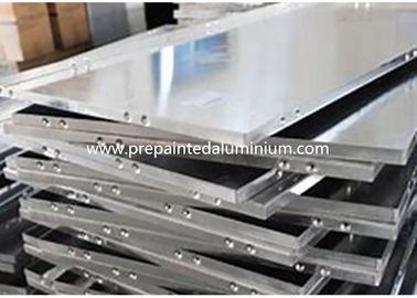 Feuille en aluminium épaisse industrielle de la catégorie 3mm utilisée pour couvrir la décoration d'automobile
