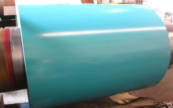 Le revêtement de couleur de PE a enduit l'épaisseur d'une première couche de peinture en aluminium de la bobine 0.50mm pour la feuille de toiture