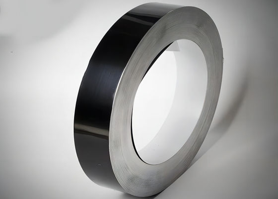 Coils d'aluminium utilisés dans la fabrication de lettres de canal pour créer la paroi latérale