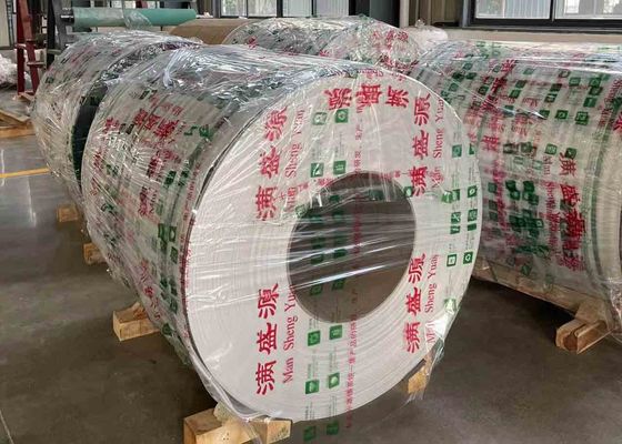 Coil d'aluminium prépeint de 0,2 à 0,8 mm utilisé dans la fabrication de garnitures extérieures automobiles