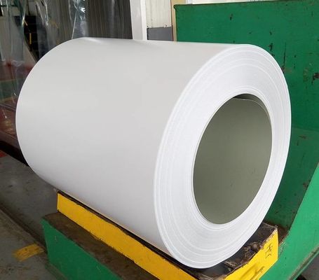 Coil d'aluminium prépeint enduit en aluminium Plaque plate enduite en feuille d'aluminium enduite en aluminium blanc enduit en aluminium