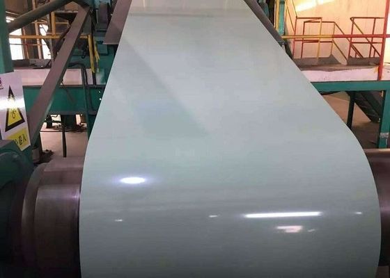 Coil d'aluminium revêtu d'une couleur blanche et brillante