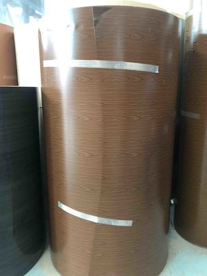 Coil de revêtement en aluminium de couleur brune/blanc de 24 x 50 pouces x 100 pieds utilisé pour la toiture et l'installation de revêtements muraux