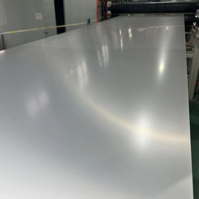 PE / PVDF / SMP bobine en aluminium revêtue de couleur pour porte de volet à rouleaux épaisseur 1,00 mm