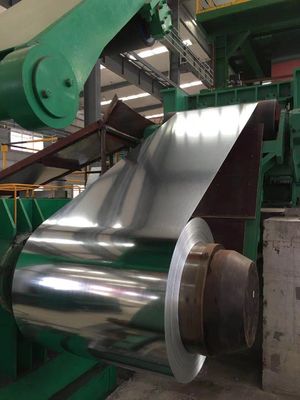 La feuille d'aluminium revêtue de couleurs est essentielle pour des produits esthétiques