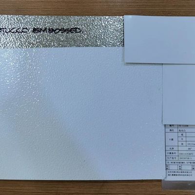 Alloy3003 H24 Grade de température 24 Gauge épaisseur de couleur blanche marteau feuille d'aluminium en relief utilisée pour le panneau intérieur du réfrigérateur