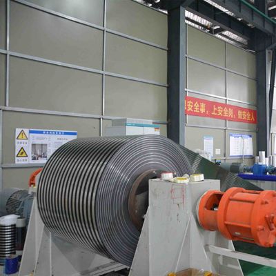 PVDF bobines d'aluminium double peint 0,7 mm épaisseur AA 3105 utilisé pour le système de gouttière