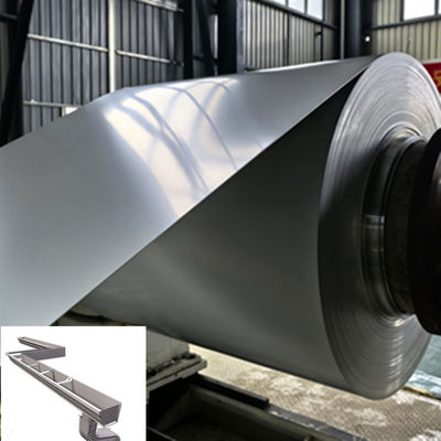 Alloy 3105 Ral 7035 Couleur grise 26 Épaisseur 0,45 mm Largeur 350 mm PE Pré peint bobine en aluminium pour la fabrication de gouttières en aluminium