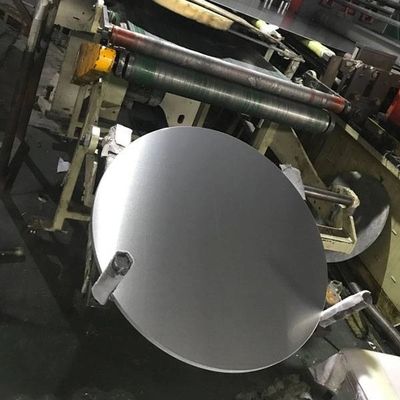 Alloy1060 HO Température 0,70 mm Épaisseur 440 mm Diamètre Disques en aluminium prépeints Cercles en aluminium utilisés pour la fabrication de panneaux d'avertissement routier