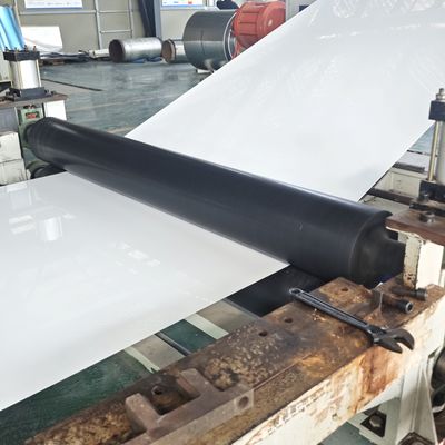 2200 mm alliage ultra large 5052 H26 bobine d'aluminium revêtue de couleur blanche brillante haute pour la fabrication de boîtes de camions à chaîne froide