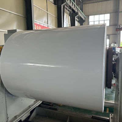 AA5052 H46 Épaisseur 0,9 mm tôle d'aluminium revêtue de couleur largeur 2600 mm pour la production Panneaux automobiles