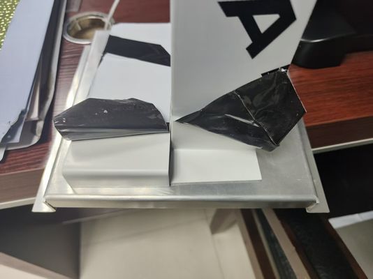 Feuille d'aluminium laquée en alliage 3003 PPG PVDF 2,00 mm d'épaisseur × 48'' de largeur, bobine d'aluminium pré-peinte pour toiture commerciale en métal