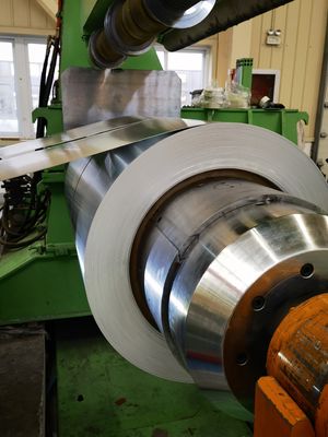 AA1050 H24 0,3MM bobine en aluminium prépeinte pour bande décorative