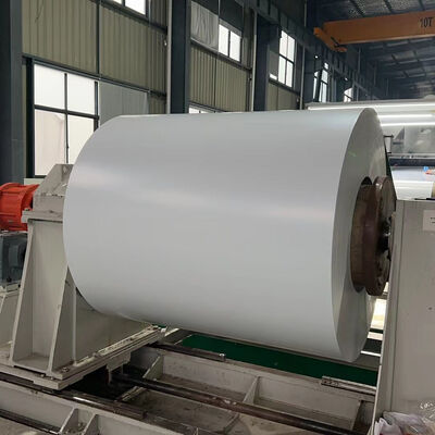 Coil d'aluminium blanc prépeint pour la fabrication de gouttières 0,6 mm d'épaisseur 300 mm de largeur