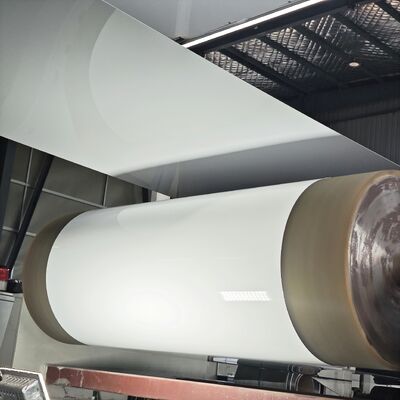 Feuille d'aluminium enduite de couleur de l'alliage 1060 H24 de décoration de bâtiment 0,30 mm d'épaisseur panneau composite en aluminium Ral 9016 produisant