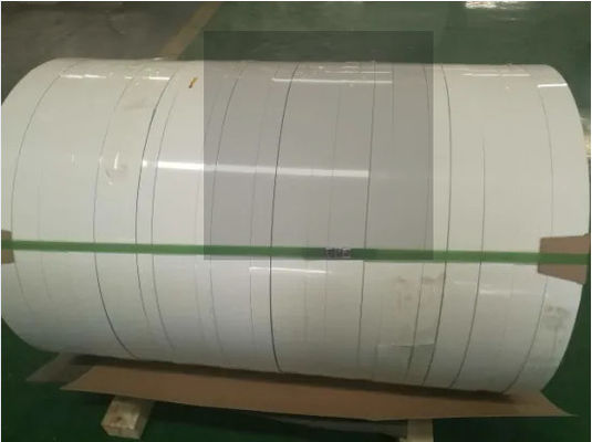 Le revêtement 0.76mm blancs à haute brillance H26 de PE a pré peint en aluminium