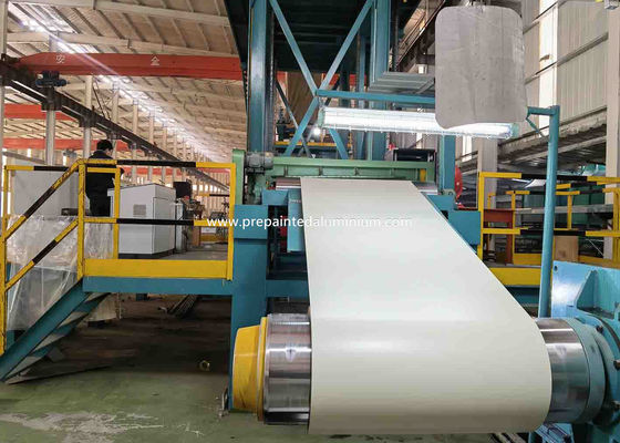 Acceptation d'échantillons de bobines d'aluminium prépeintes de couleur personnalisées pour les toits